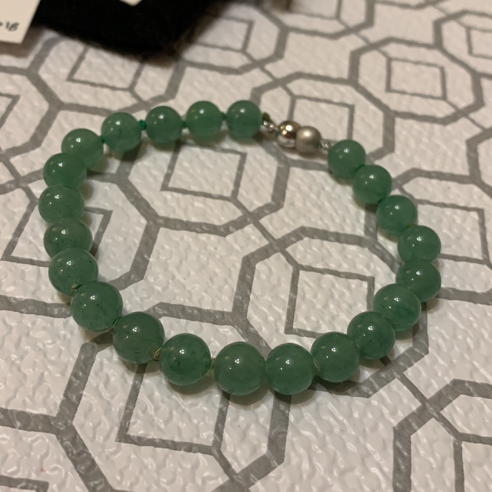 Green stone bracelet
